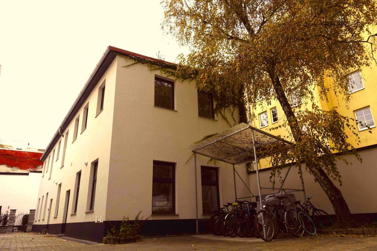 Studio U Parkplatz, Zentrale Ruhelage Neben Grunoase Apartment Vienna Exterior photo